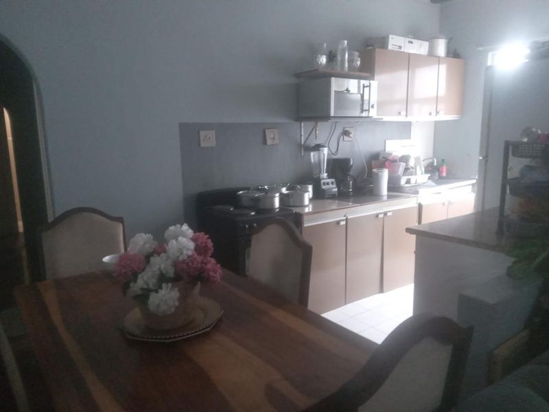 1-Bedroom Apartment In South Beach - Photo 2