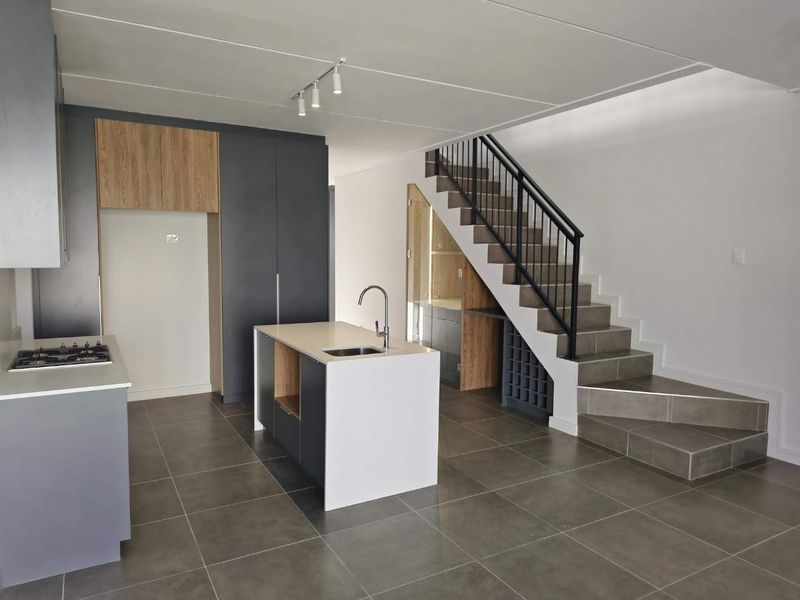 Modern 3-bedroom family home to rent in Le Coste Estate - Photo 3