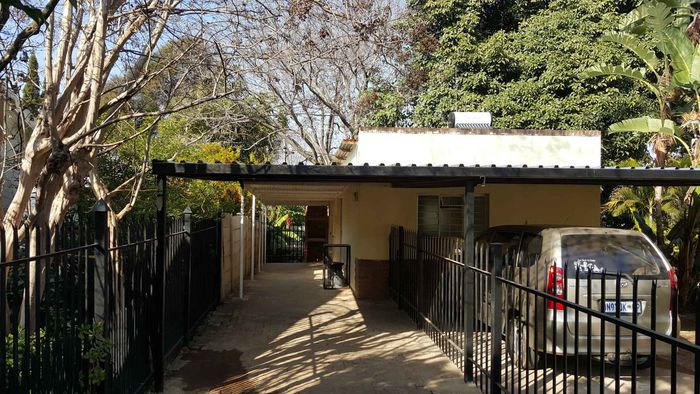Property #2502631, Cottage Rental Monthly in Wonderboom South