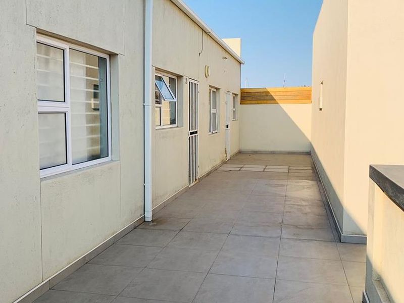For Sale: 2-Bedroom Apartment | CBD, Walvis Bay - Photo 7
