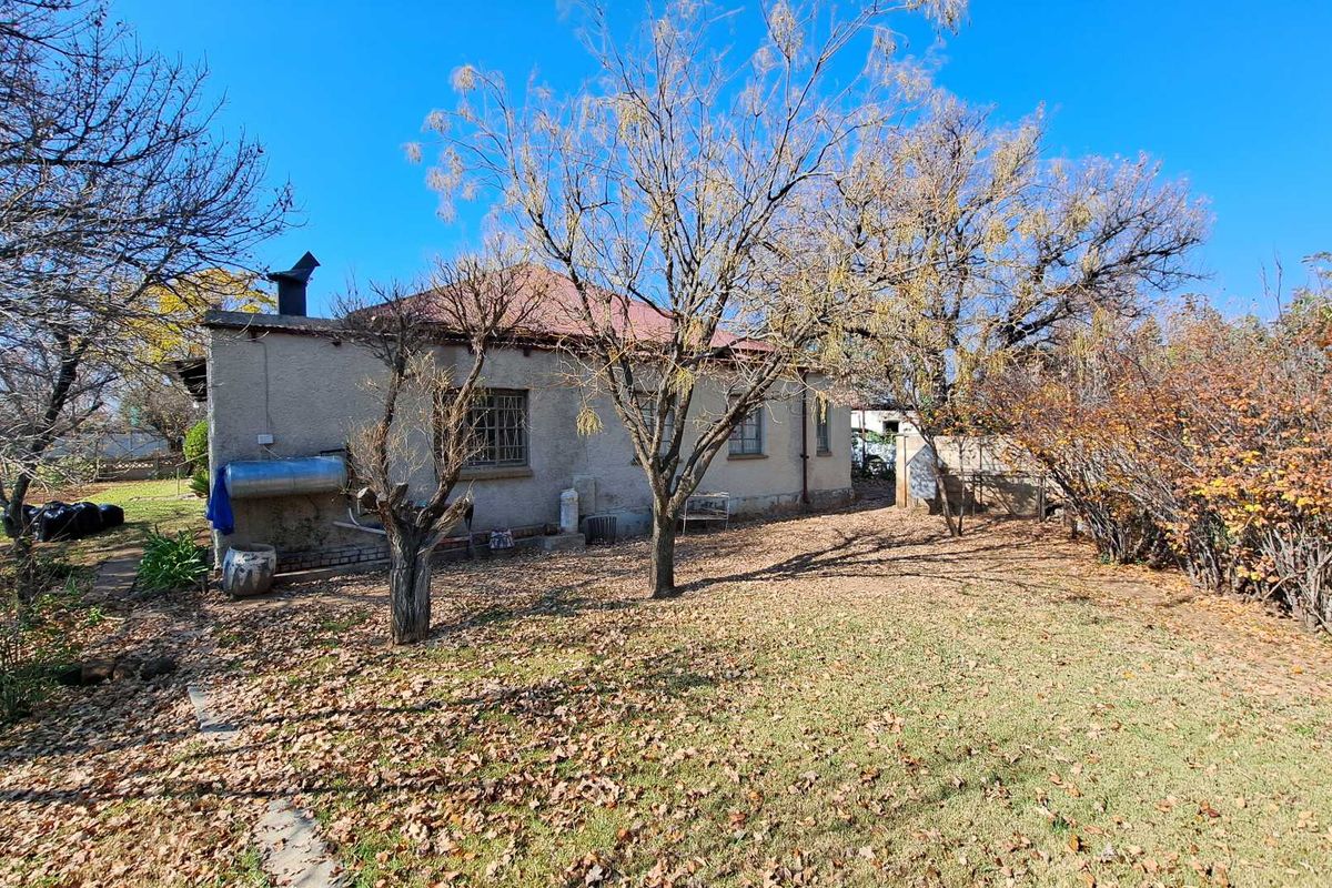 . "Escape to Edenburg: Your Peaceful Oasis Awaits" - Photo 2