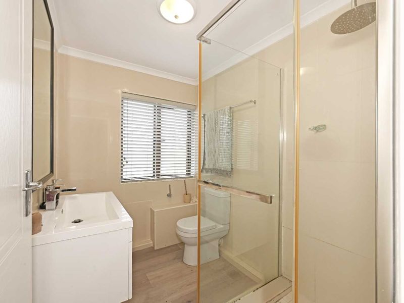 3 bed triplex with views in West Beach - Photo 10