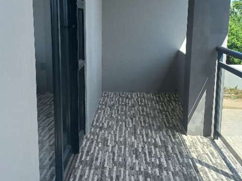 3 x 2 Bedroom with Beautiful views for Rent - Photo 4