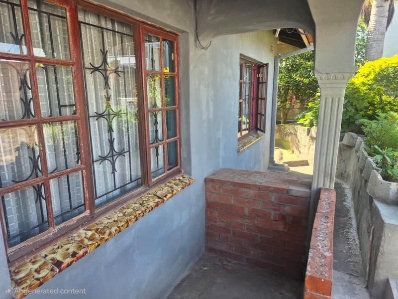 Secure and Spacious 3 Bedroom Family Home with Granny Flat Potential in Shallcross Queensburgh - Photo 3