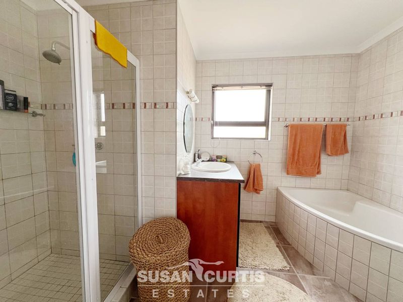 READY TO MOVE IN! - Photo 6