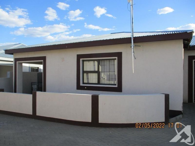 OKH TOWNHOUSE FOR SALE - Photo 2