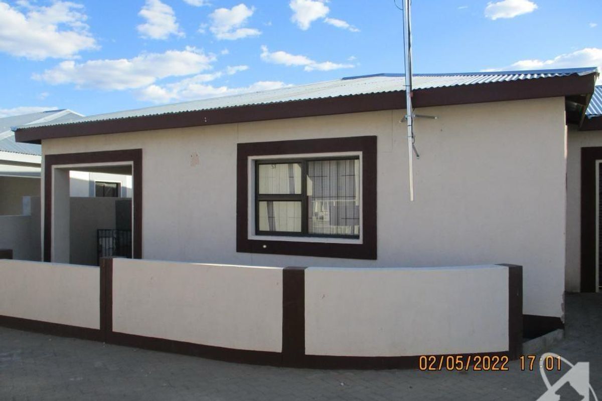 OKH TOWNHOUSE FOR SALE - Photo 2