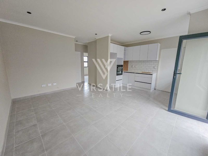 Single Level Townhouse - Photo 3