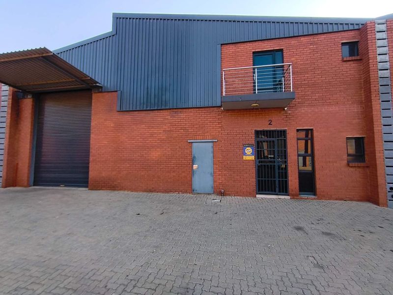 352m2 Warehouse To Let in Ormonde - Photo 2