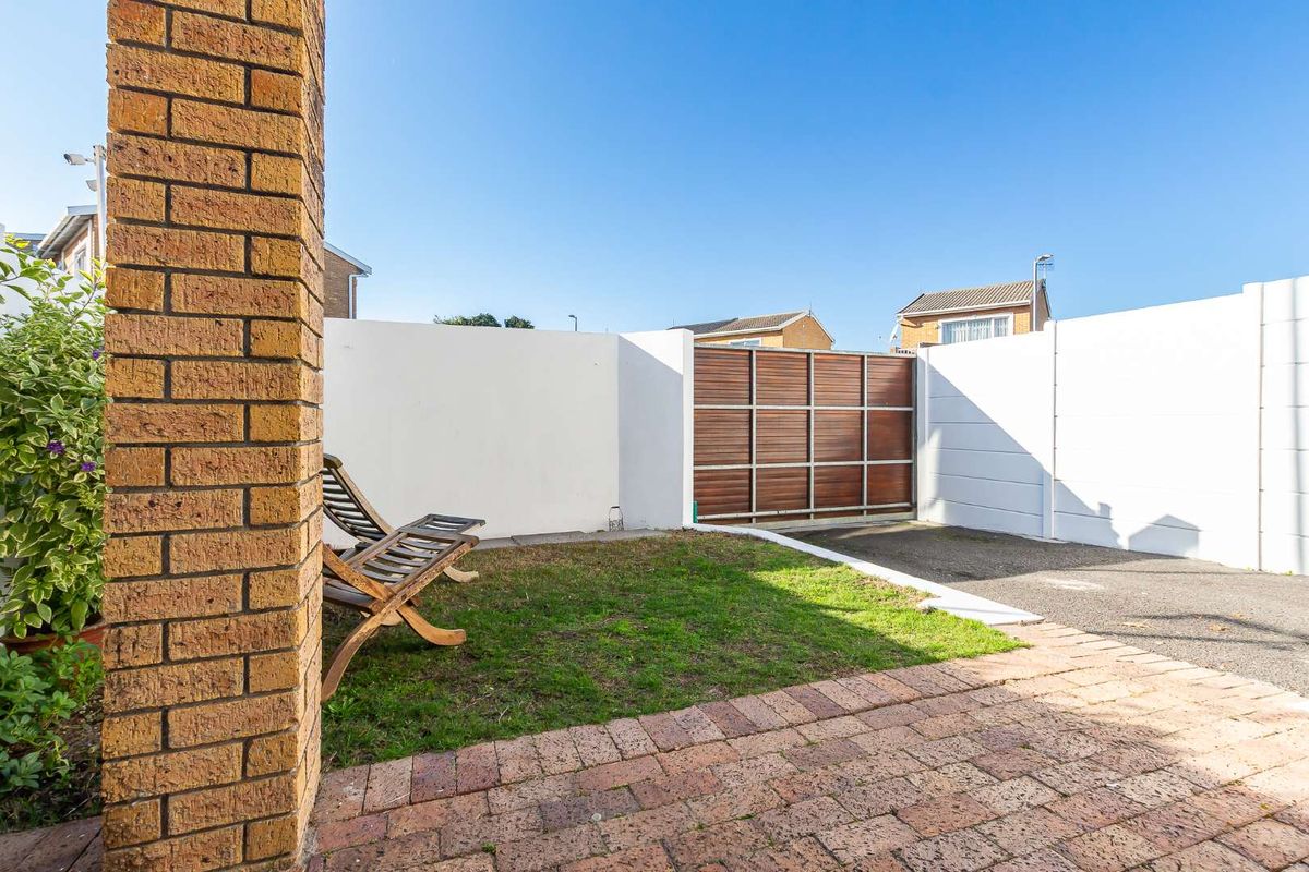 Elegant Double-Storey Living in a Secure, Sought-After Setting - Photo 2
