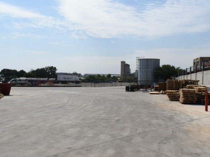 7 772m2 Isando Warehouse To Let - Photo 7