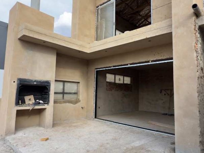 Brand New Family Home in Fountainbrook | Double Garage | Pool | 4 Bedrooms | Staff Quarters or Study | No Transfer Duty - Photo 10