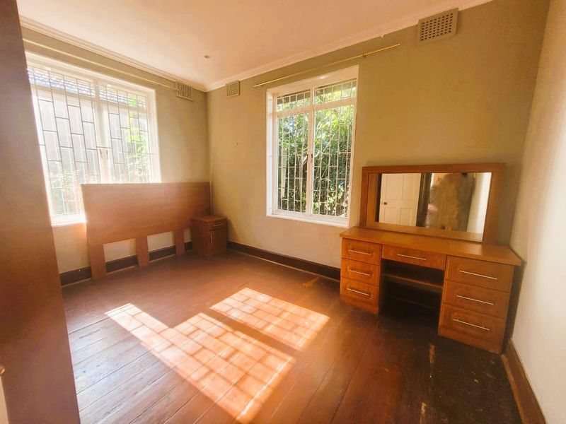 **Prime Durban North Property with Breathtaking 180-Degree Sea Views** - Photo 6