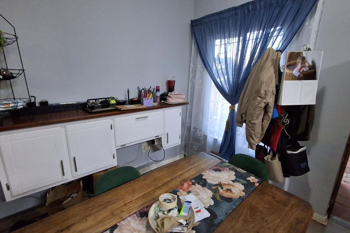 Cozy house in West Acres for sale - Photo 5