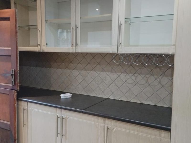 4 Bedroom House in Mamelodi - Photo 5