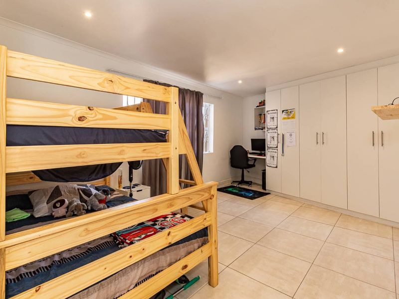 2 bedroom newly built family home - Photo 4