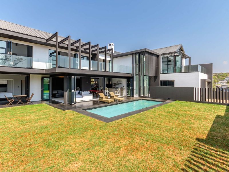 Home with a bold future - Photo 3