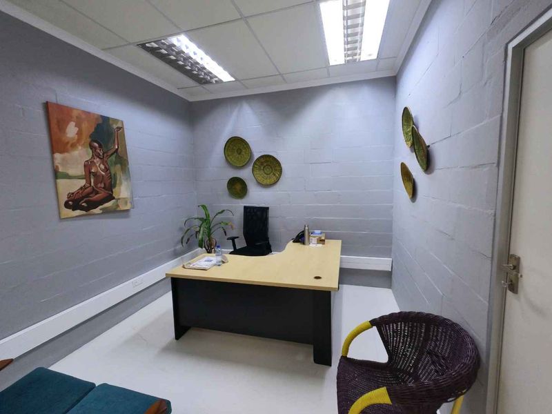 Secure Office Space To Let near Century City - Photo 6