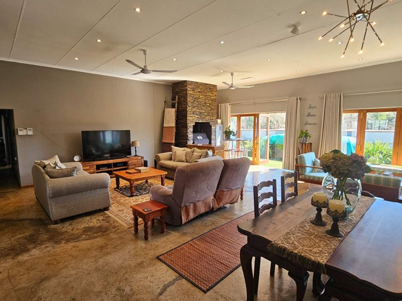 Modern 3 Bedroom Open Plan Family Home - Photo 5