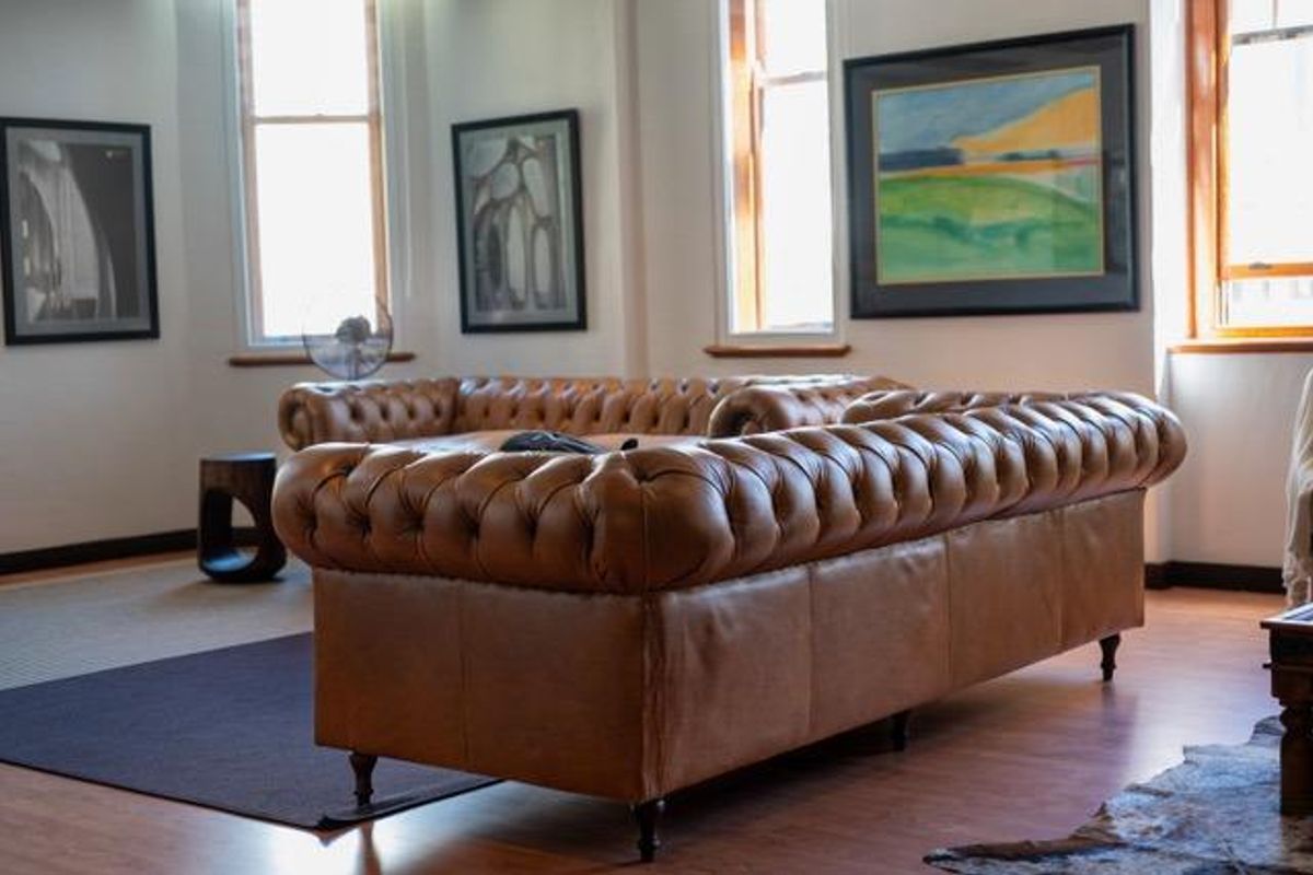 Modern 2 - Bedroom City Retreat in Greenmarket Square – Newly Renovated! - Photo 3