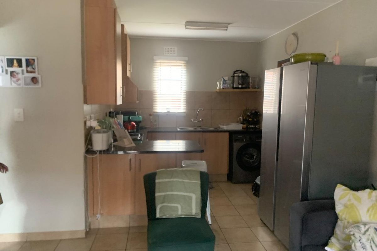 **Spacious 2-Bedroom Apartment for Sale in Route 82 Security Village - Photo 4