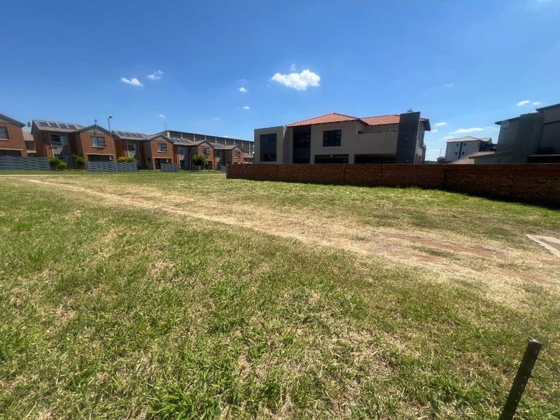 502m2 Stand for Sale in Zambezi Manor Lifestyle Estate - Photo 4