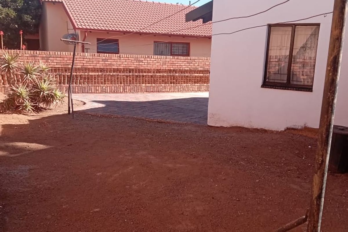 3 bedrooms house for sale in Winterveld - Photo 4