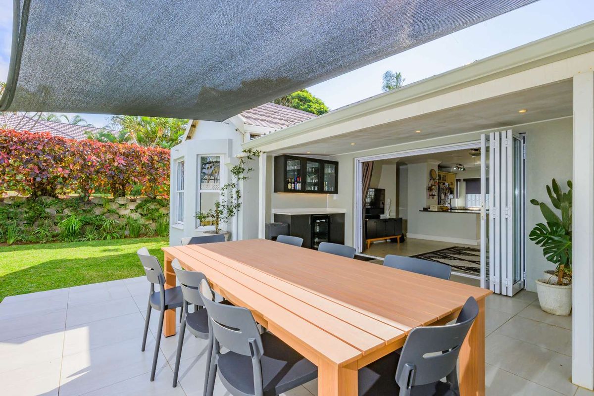 Perfect 3 Bed pet friendly garden simplex in Umhlanga Manors - Photo 3