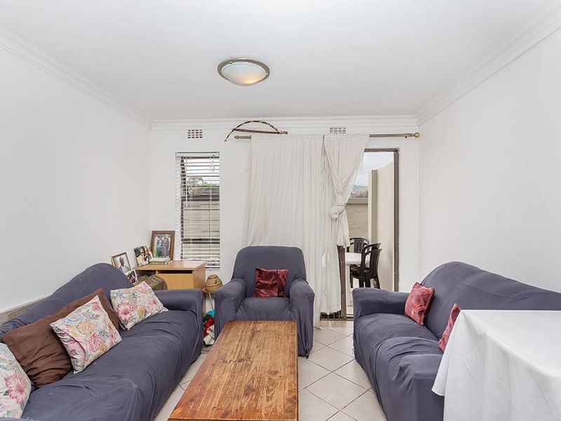 2 Bed Ground Floor Apartment - Photo 4