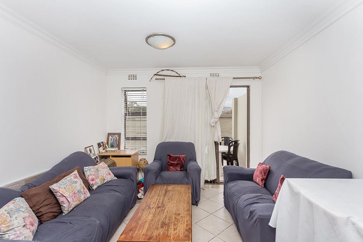 2 Bed Ground Floor Apartment - Photo 4