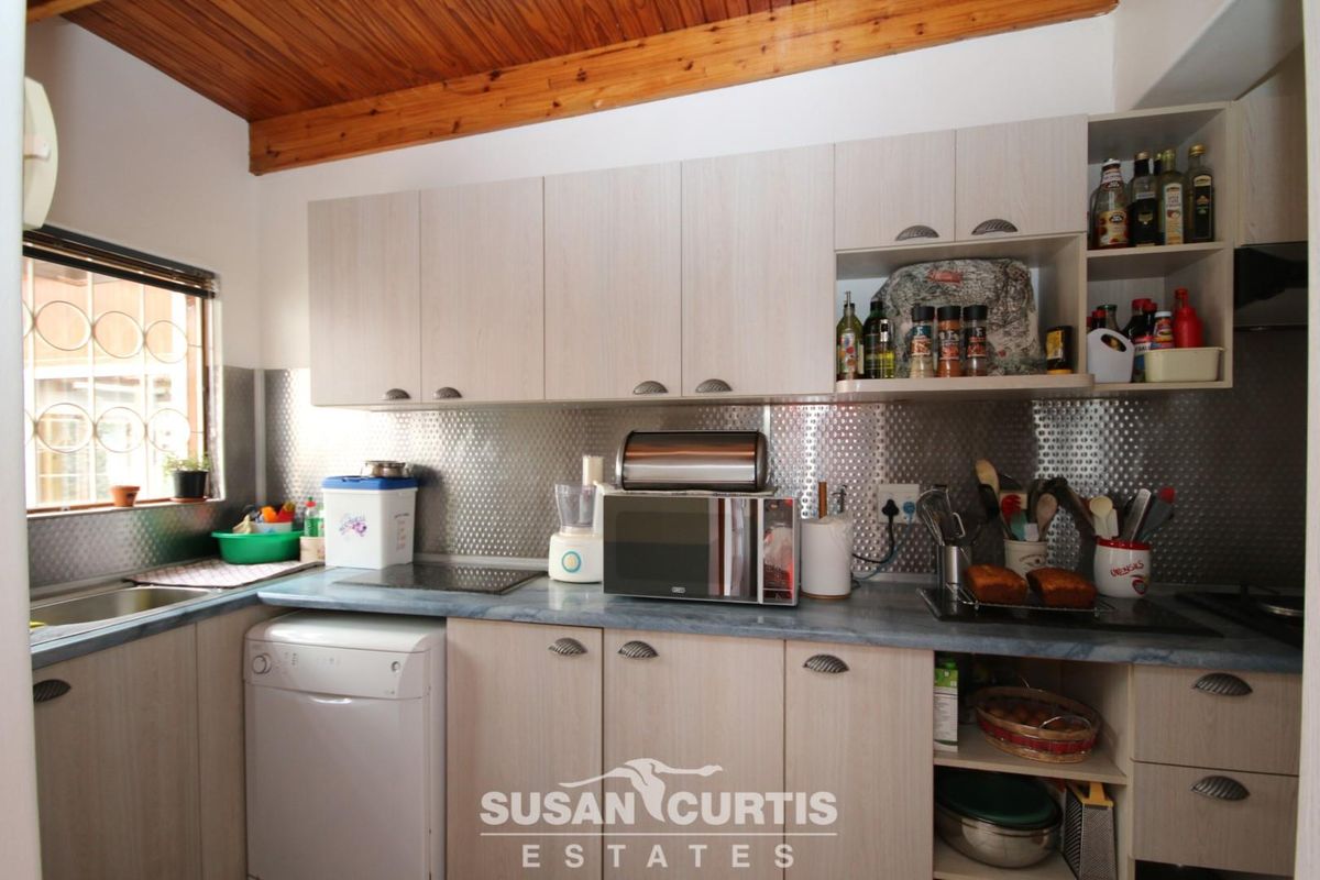 5 BEDROOM HOUSE FOR SALE IN VINETA NORTH - Photo 2