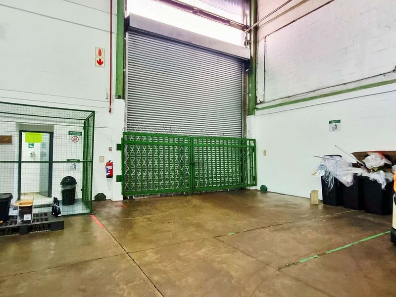 Warehouse To Let in New Germany | 3,301.50m2 | Approx. 12m-13m Internal Height | R95/m2 - Photo 6