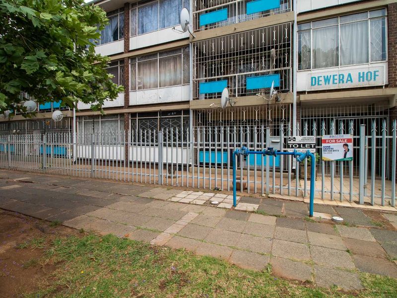 2 Bedroom Apartment for Sale in Benoni CBD - Photo 2