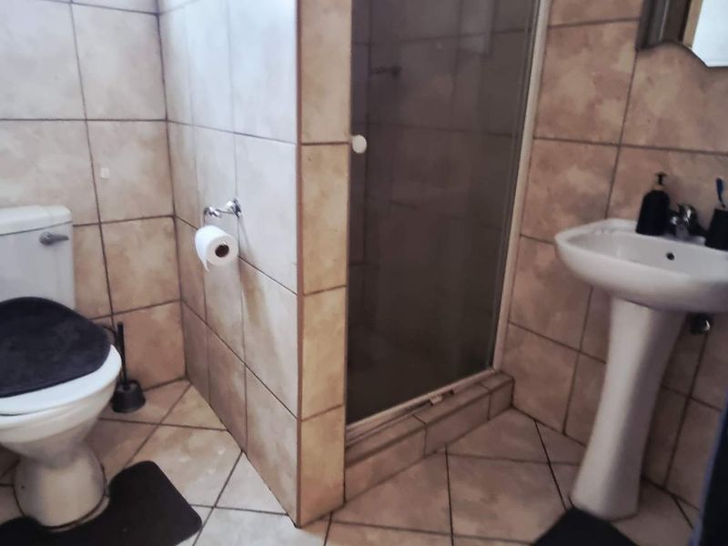 Khomasdal 2 bedroom townhouse - Photo 5