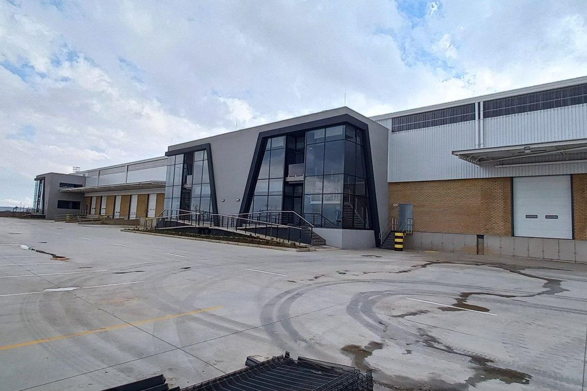 **1,910m2 A-Grade Warehouse To Let | Dakota Precinct, Rand Airport Industrial Park** - Photo 2