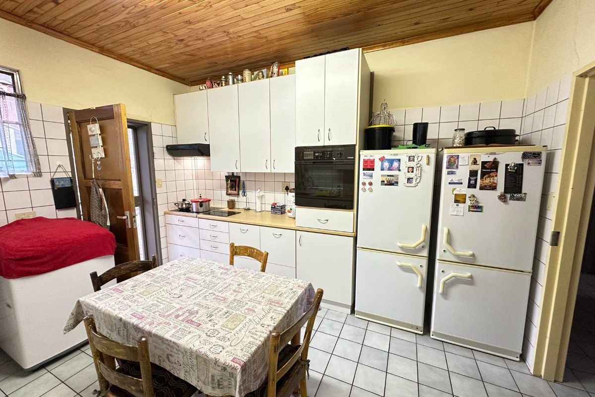 4 Bedroom House For Sale in Klein Windhoek - Photo 4