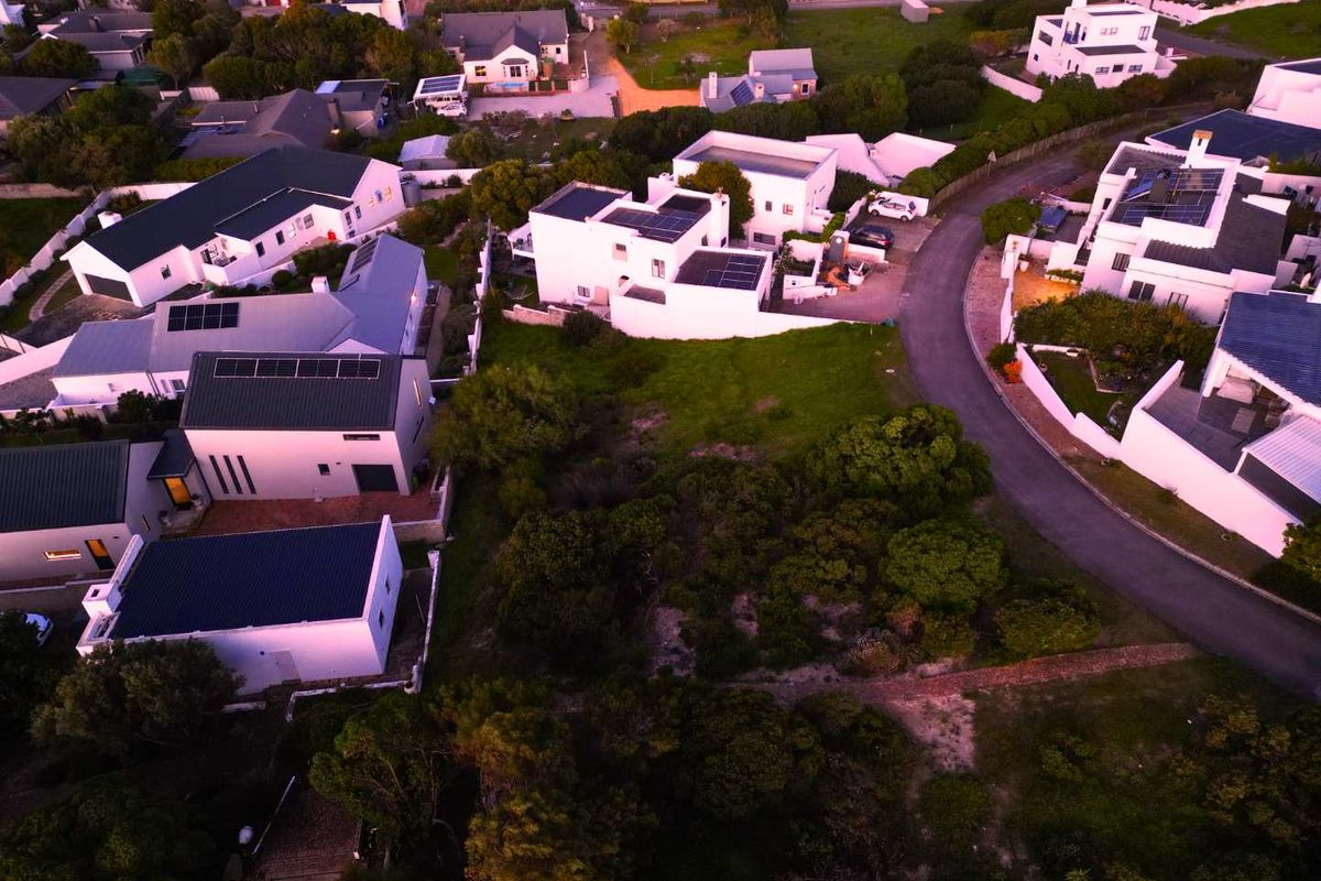 Where Fynbos, Mountain and Sea Write the Story! - Photo 5