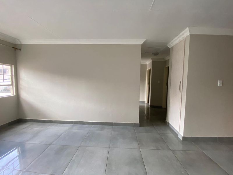 Modern 2 Bedroom Apartment Available for Rent - Photo 6