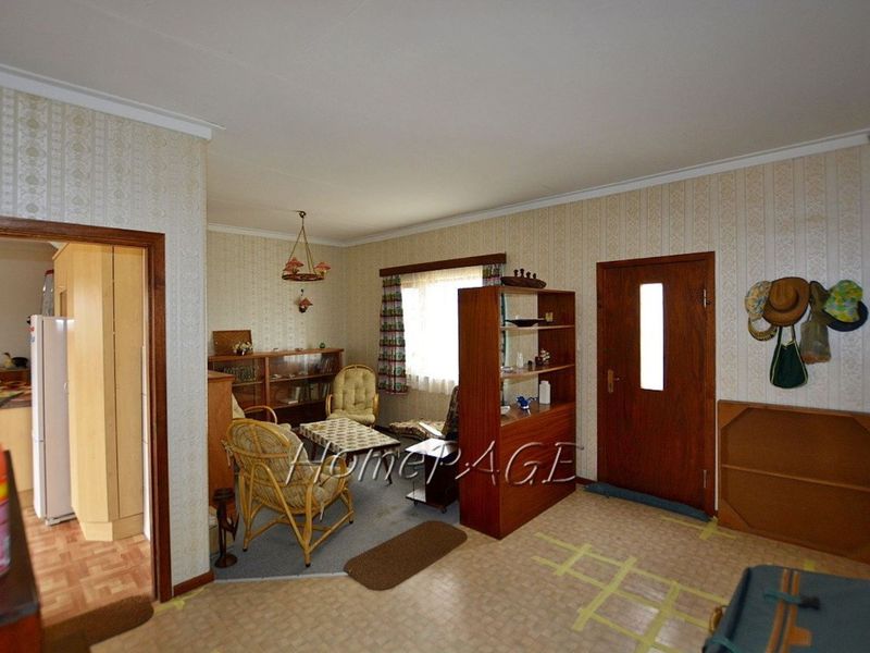 Ext 1, Henties Bay:  Home with Flat is for Sale - Photo 7