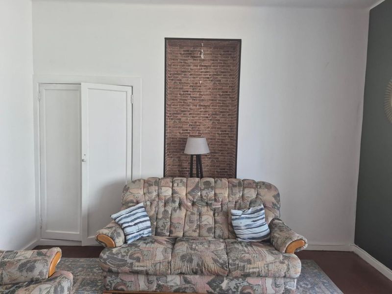 Luxurious 2.5 Bedroom Apartment on Durban's Golden Mile R 1 300 000 - Photo 5