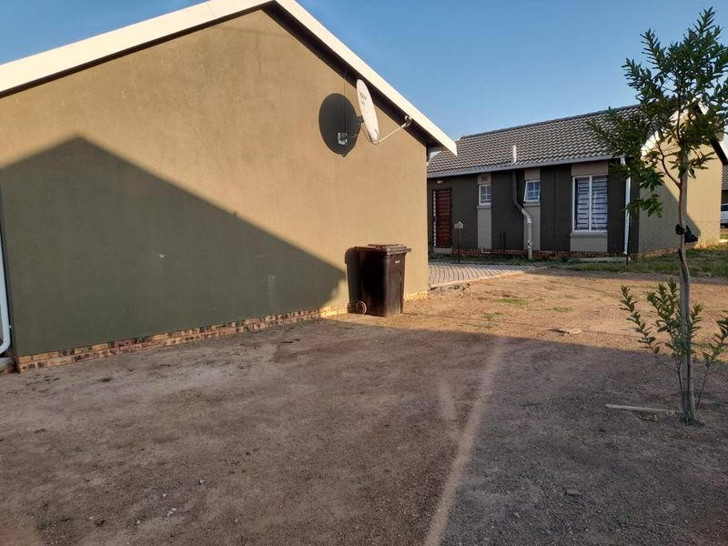 Savanna City, Meyerton - Excellent Value R 650 000 - Photo 8