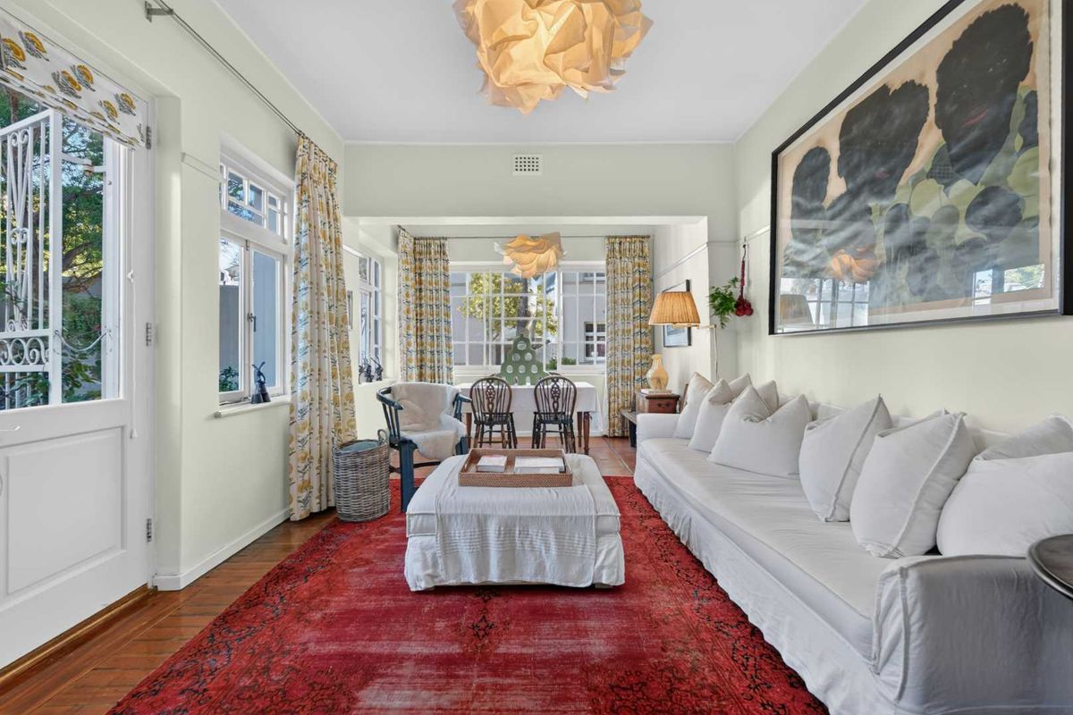 Art Deco Gem with Private Garden - Photo 5