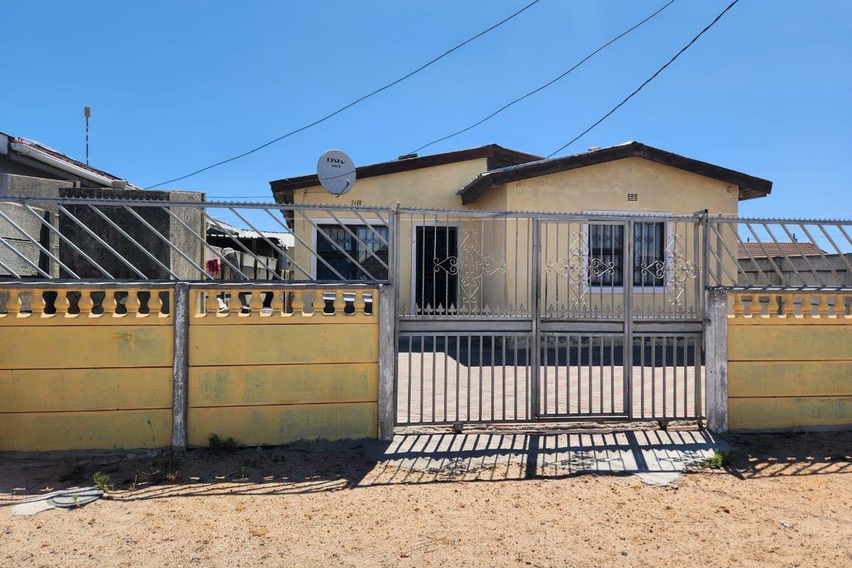 3 Bedroom house for Sale in Makhaza - Photo 2