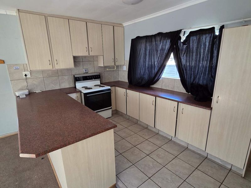 High-Demand Student Living – Low-Risk, High-Return Investment! - Photo 5