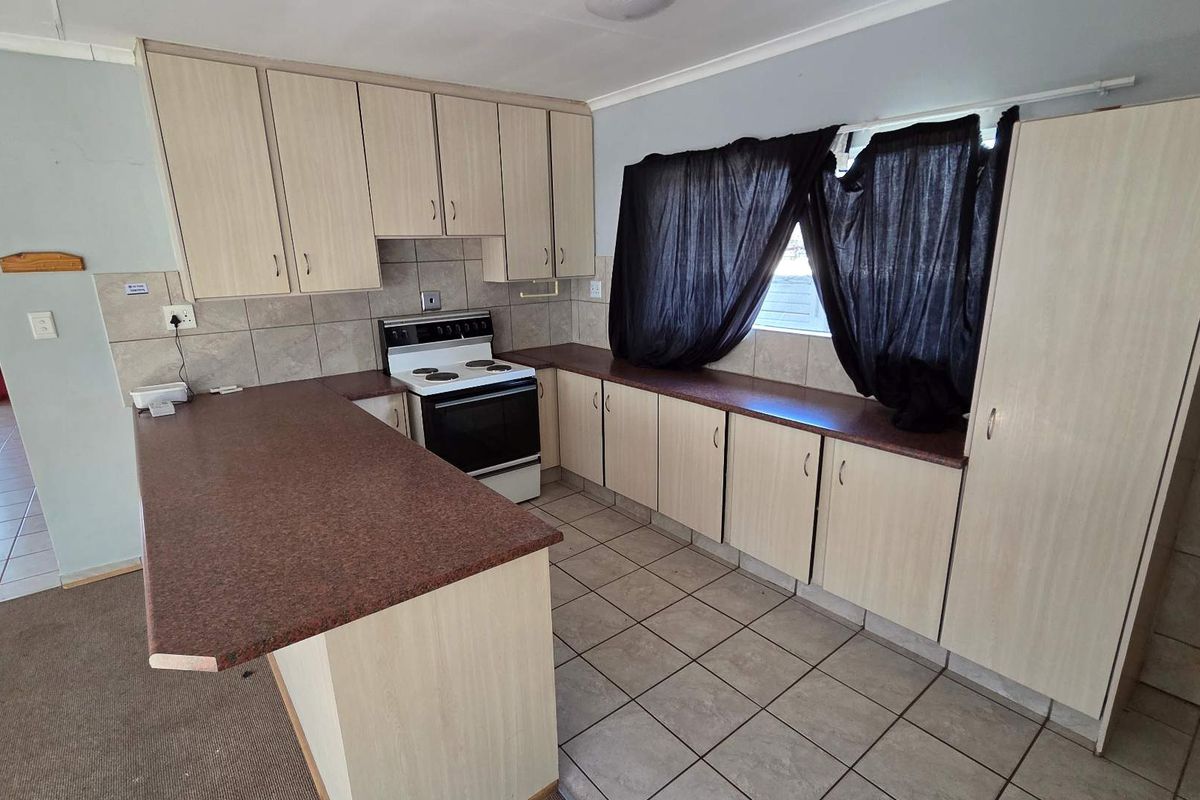 High-Demand Student Living – Low-Risk, High-Return Investment! - Photo 5