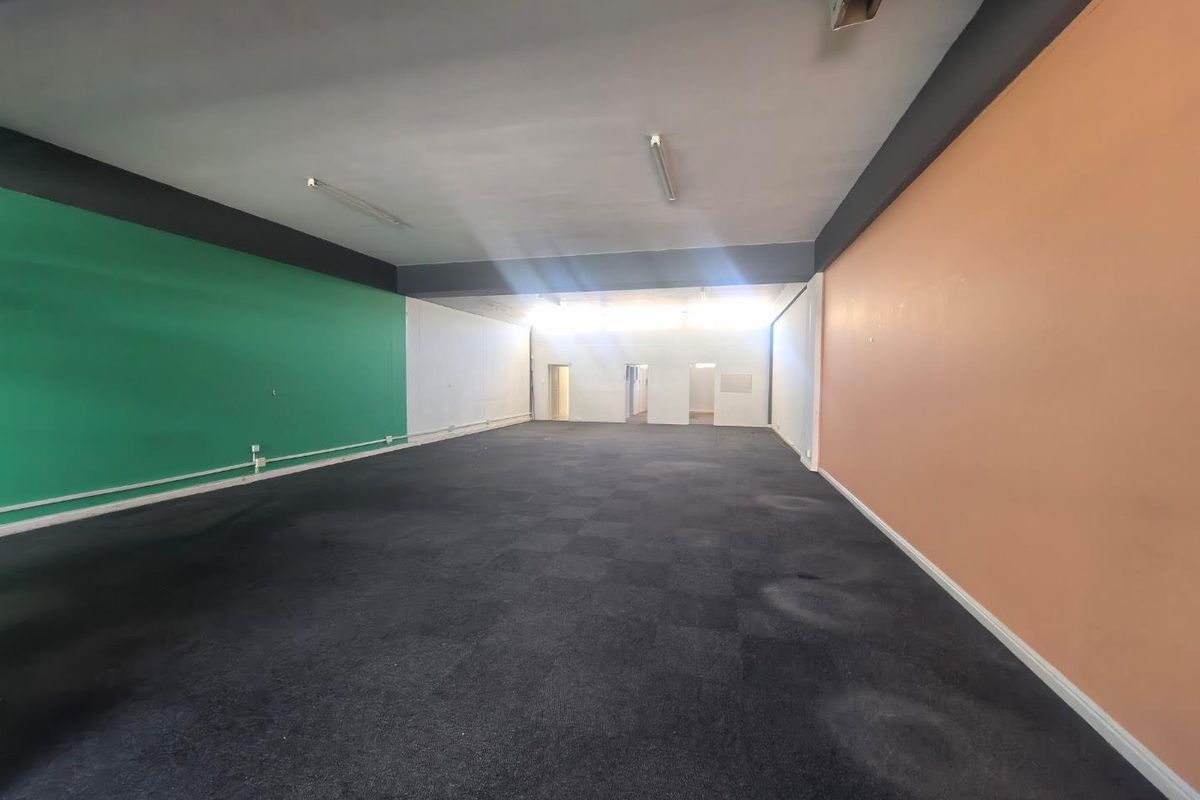 Ready for Business: Secure Your Spot on Westbourne - Photo 4