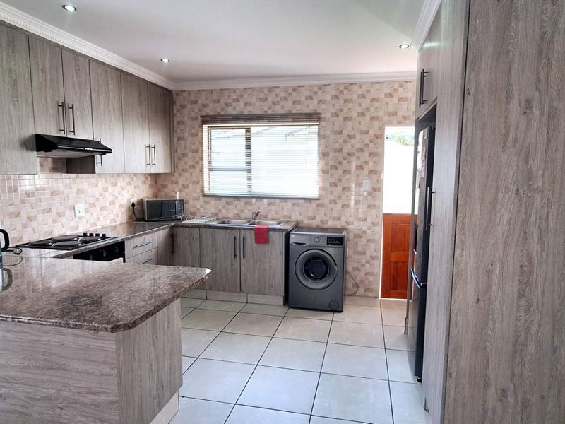 FULL TITLE DUPLEX IN BRACKENHURST - Photo 6