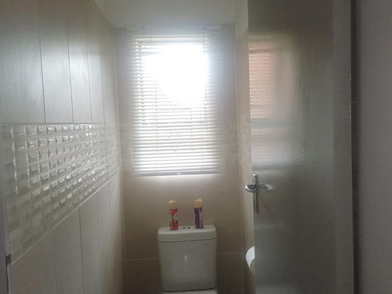 Move in ready 3 bedrooms house for sale in Soshanguve AA - Photo 8