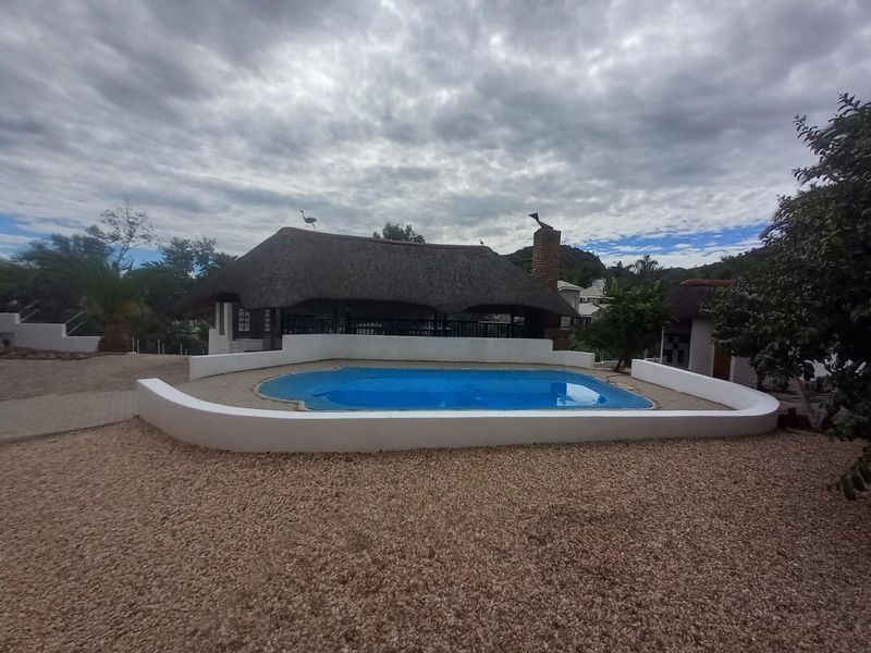 Modern Neat House to Let - Photo 7