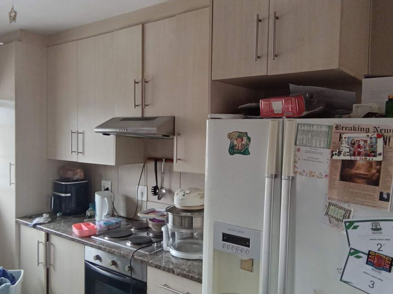 Ideal for Investors or Newlyweds - Photo 5